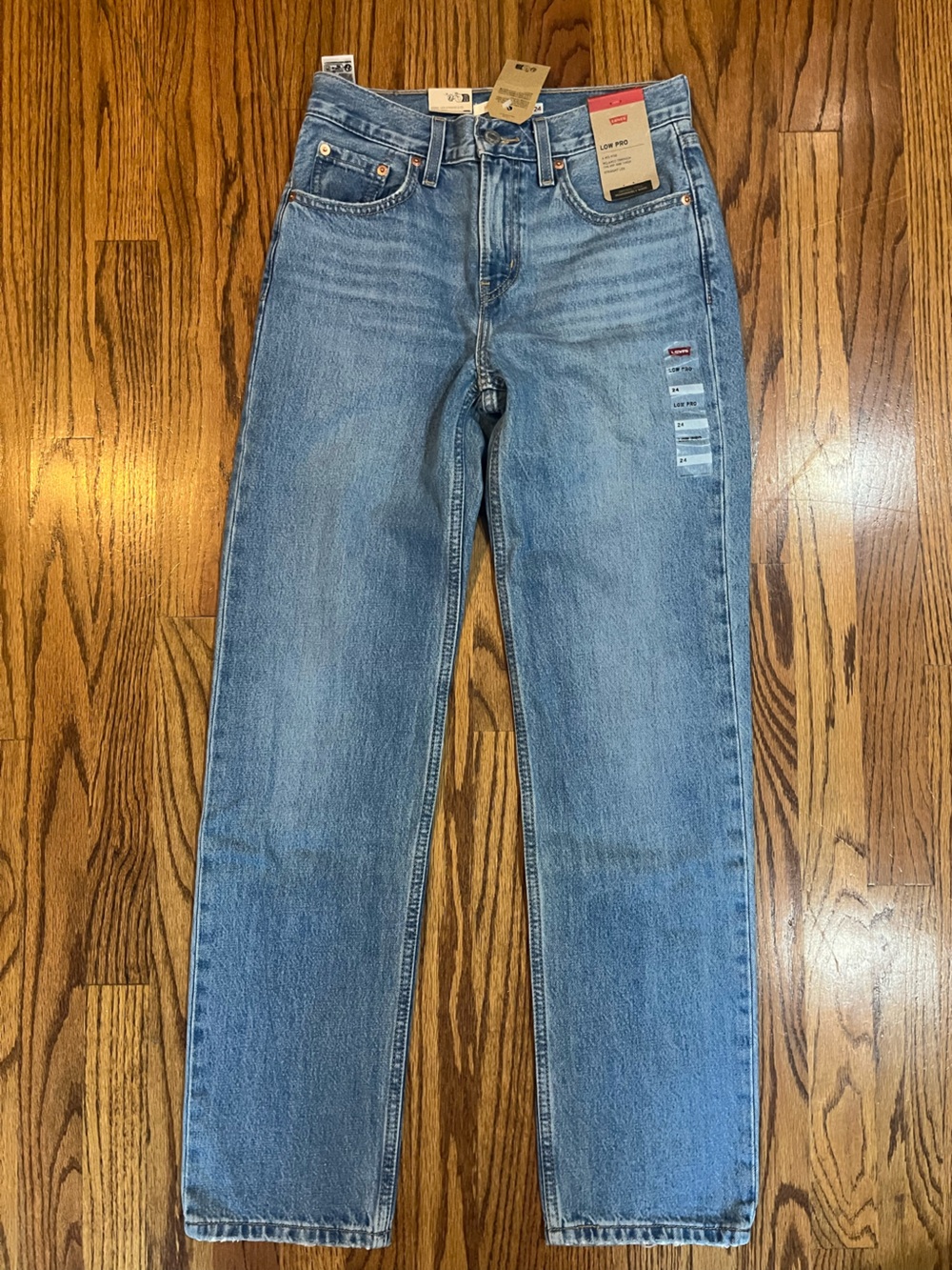 Levi's Light Blue Women's Straight Leg Jeans Size 24 NWT